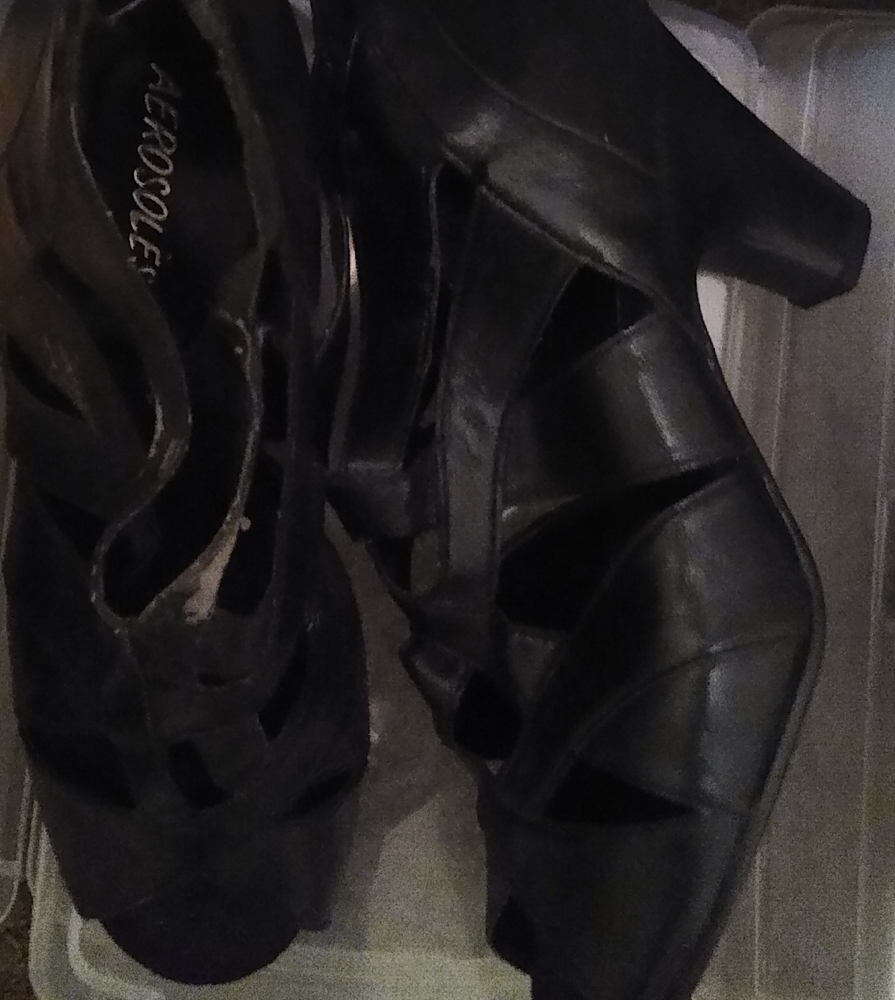 Aerosoles crisscross strap up black booties